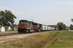 CSX 5434 leads train F728 towards the yard